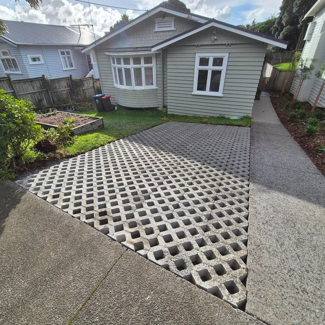 Permeable grass-grid driveway